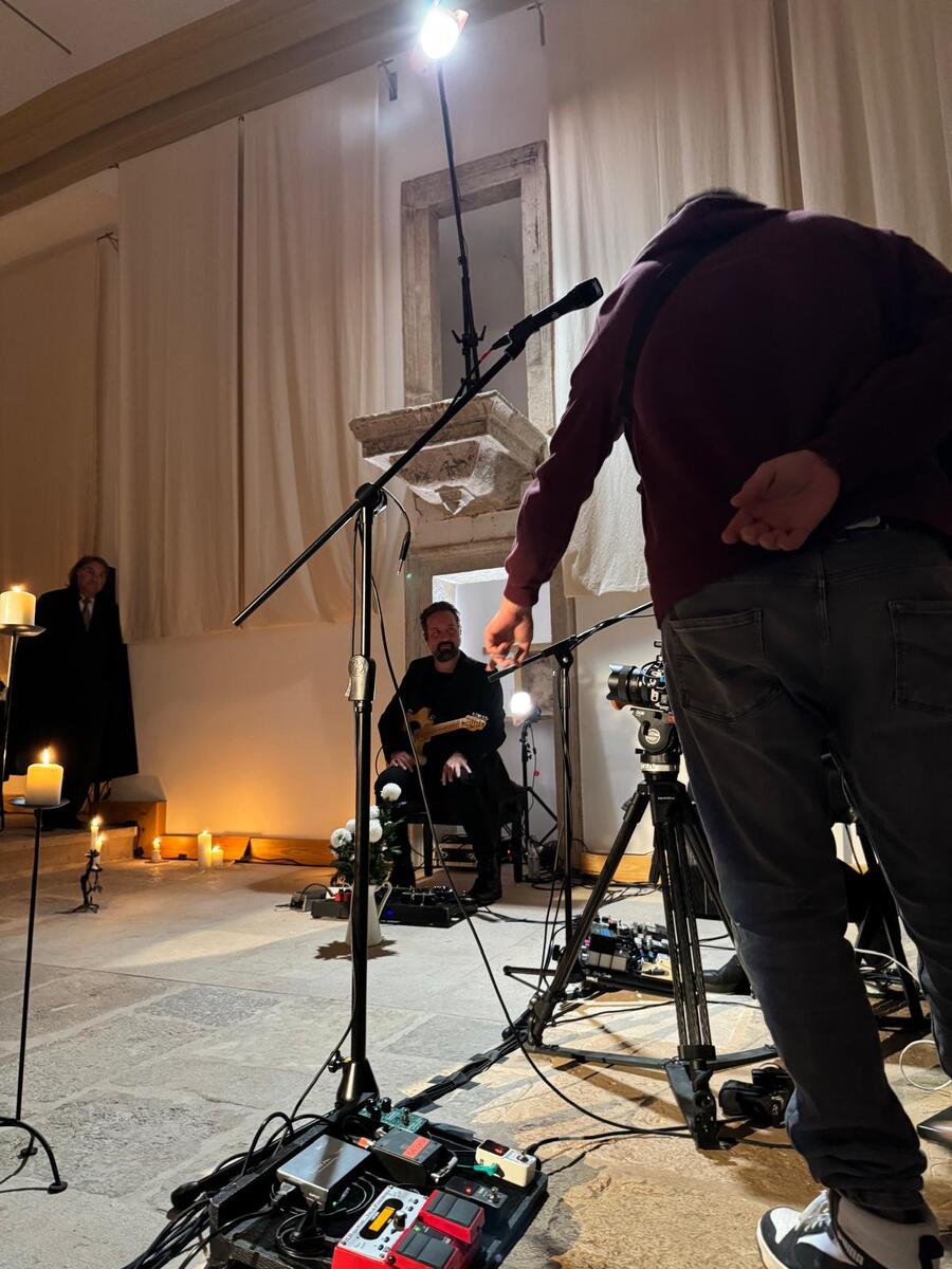 whatsapp_image_2025_12_04_at_01_43_52__2_